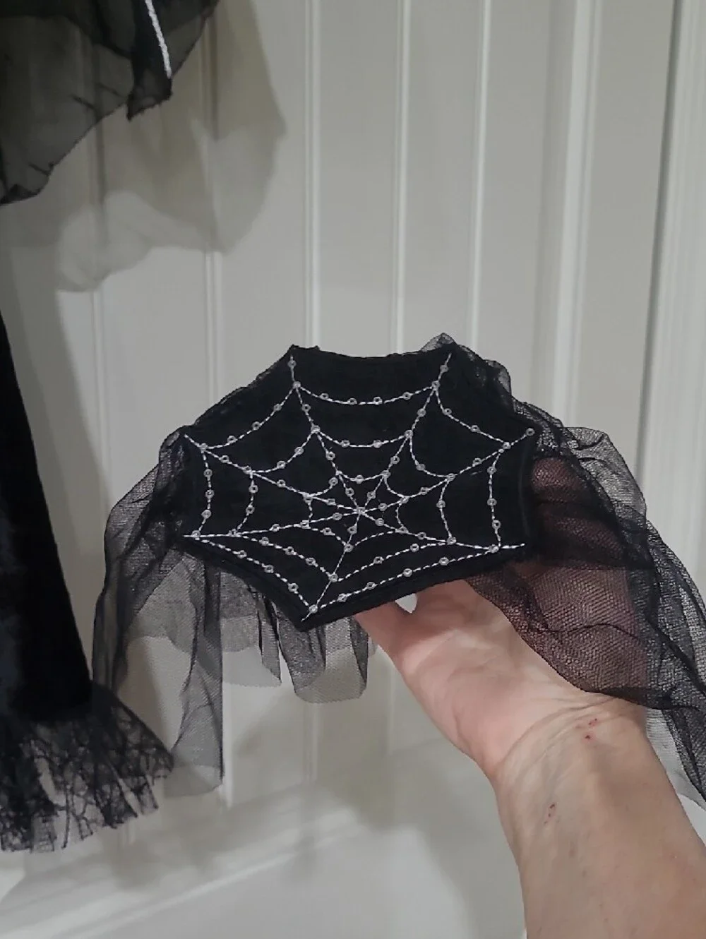 Pottery Barn Kids Black Spider Queen Web Cape Costume/ Dress 3T - Picture 2 of 10